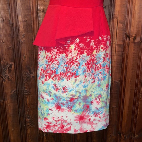 Delicate and feminine Sunday dress - Picture 4 of 8